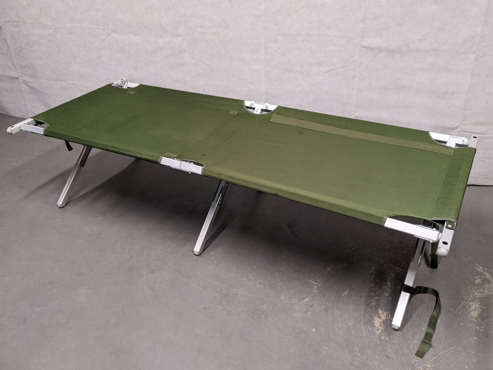 British Army Mk3 Emergency Folding Aluminium Cot Camp Bed with