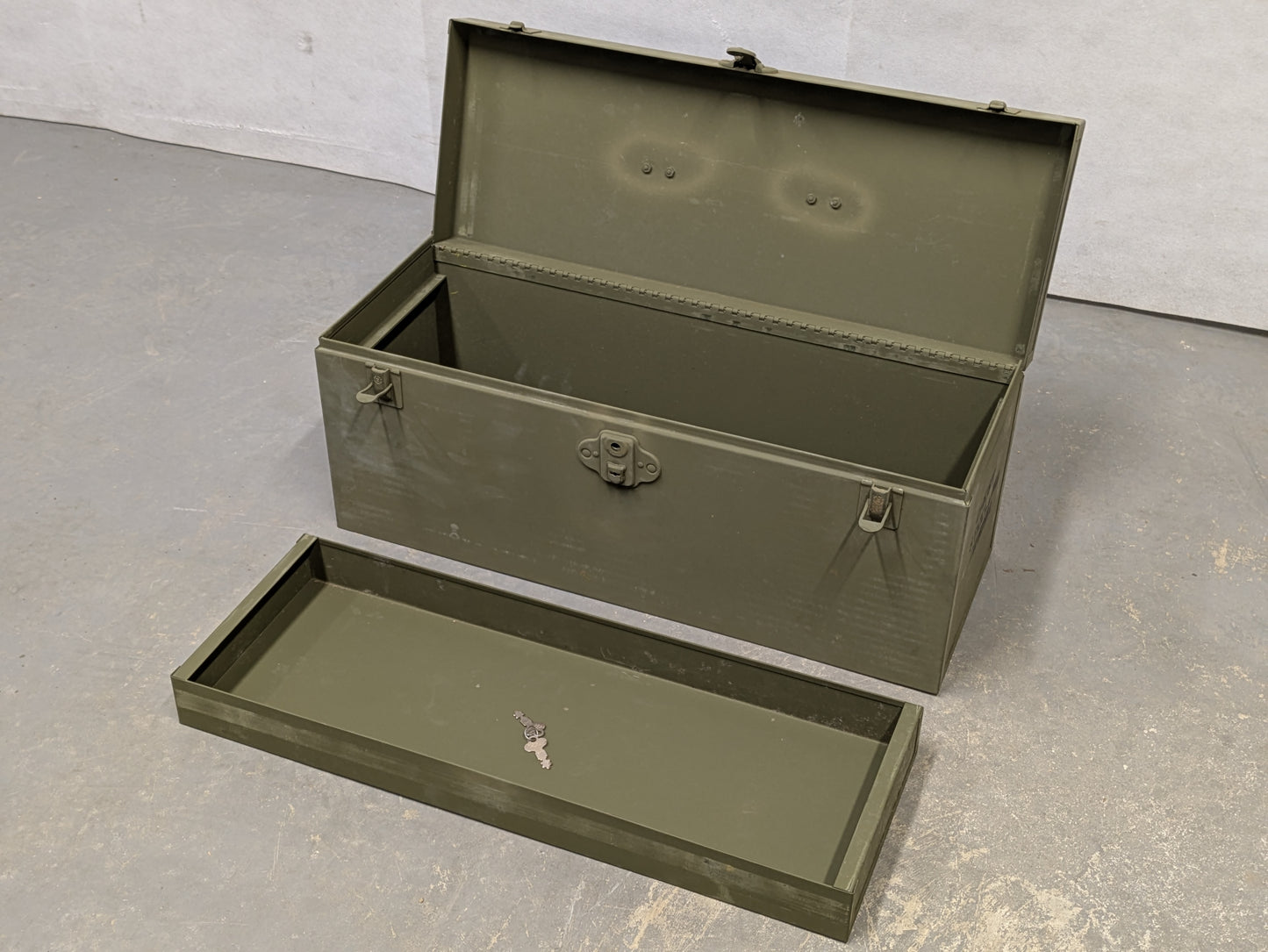 US Military M6 Lockable Portable MBC Tool Box - World War II - Dated 1942