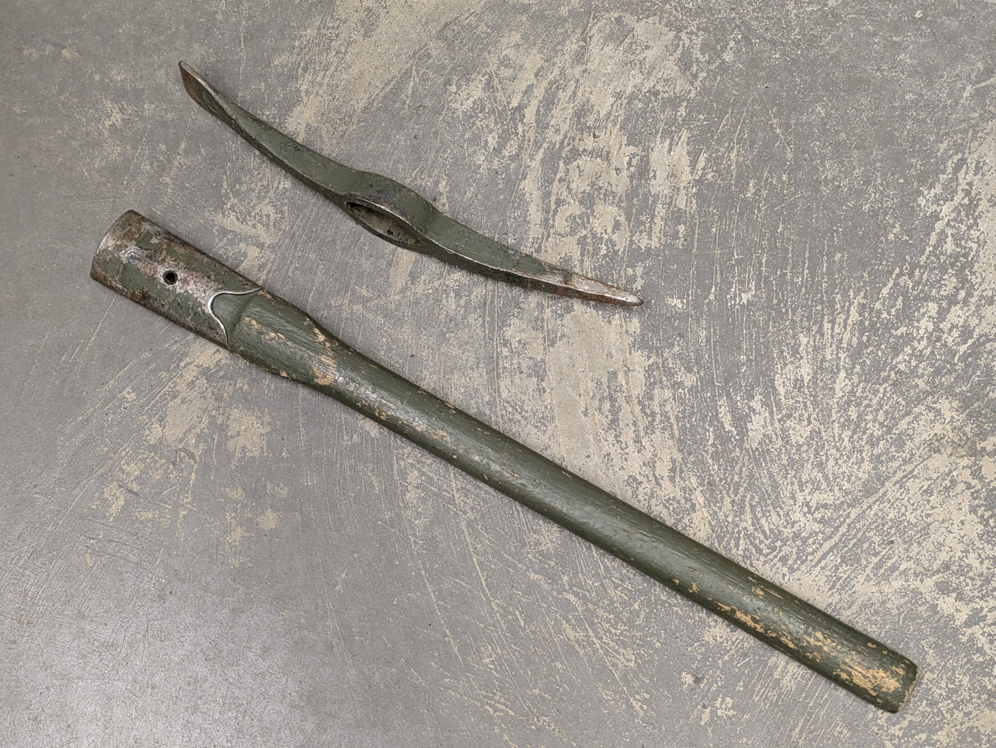 J.T. Parkes Infantry Short Pick Axe - Dated 1985