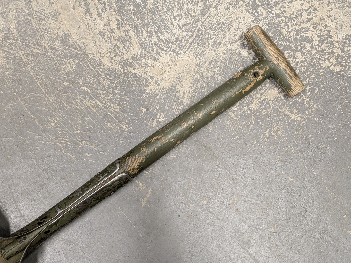 Spearwell General Service Infantry Short Shovel - Dated 1970