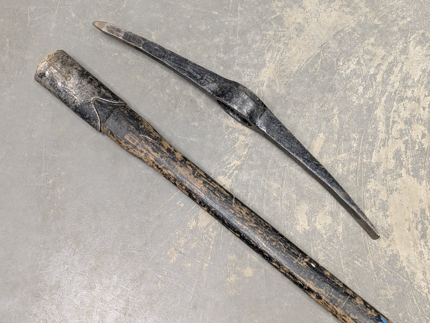 W. Gilpin 4.5lb Pick Axe - Dated 1983