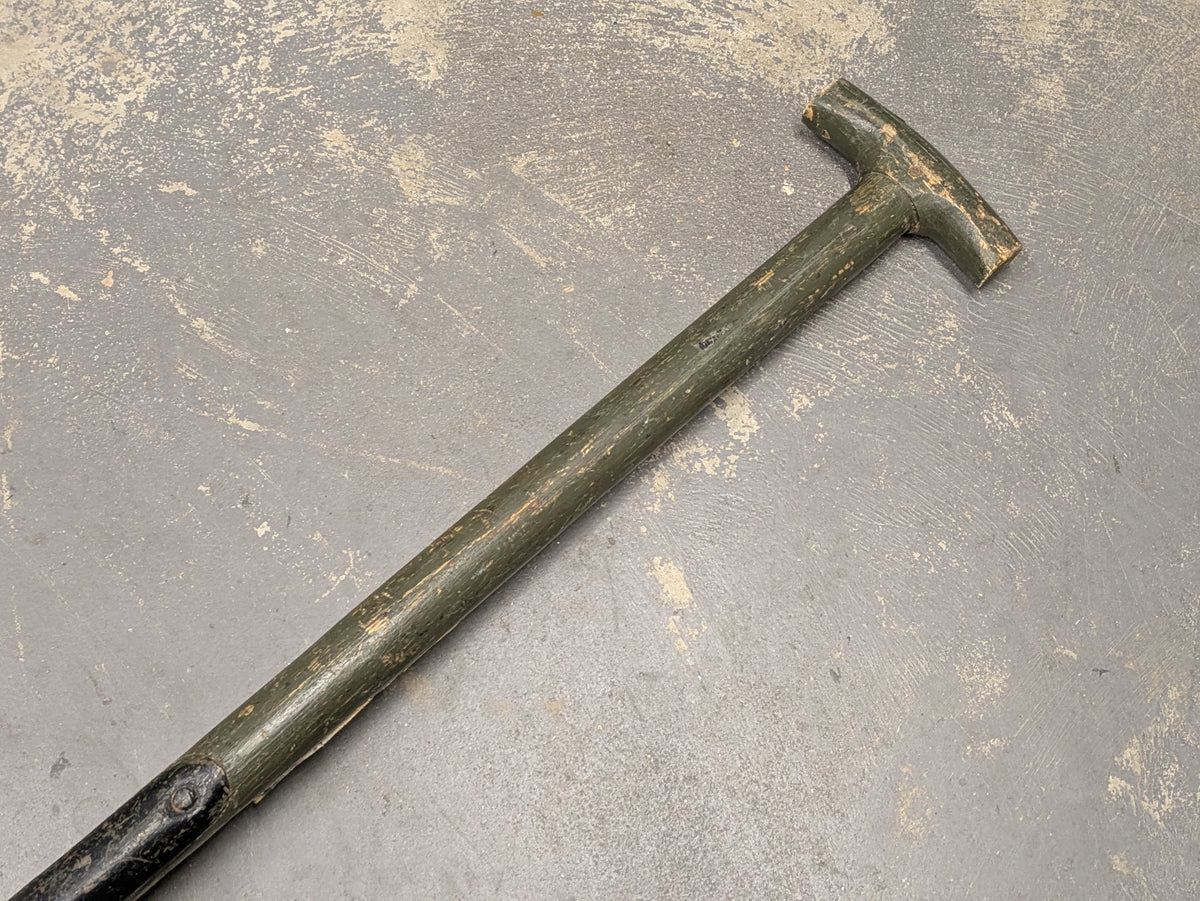 Bulldog 3 ft General Service Shovel - Dated 1985