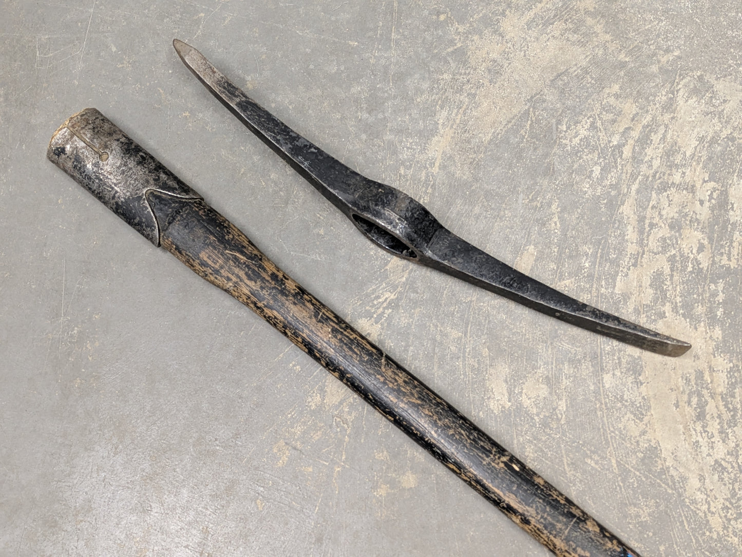 W. Gilpin 4.5lb Pick Axe - Dated 1983