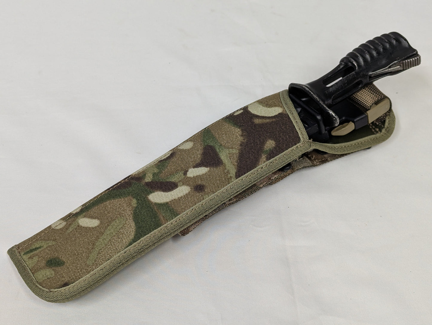 British Army L3A1 Bayonet for SA80 Rifle with Black Plastic Bayonet Frog and MTP PLCE Scabbard