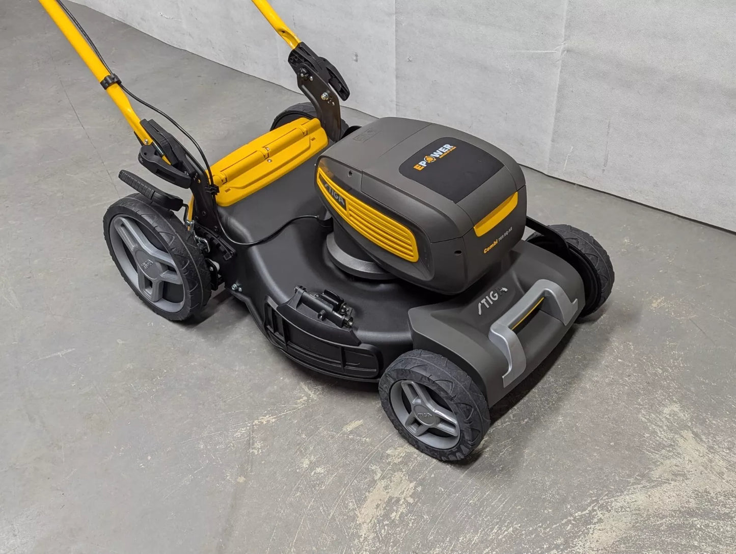 Stiga Combi 753 SQ AE Premium 4 in 1 Battery Powered Lawnmower - NEW