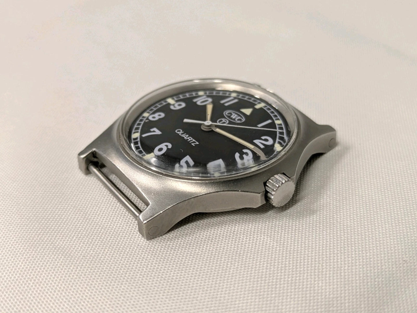 Royal Navy G10 CWC Watch - Dated 1988