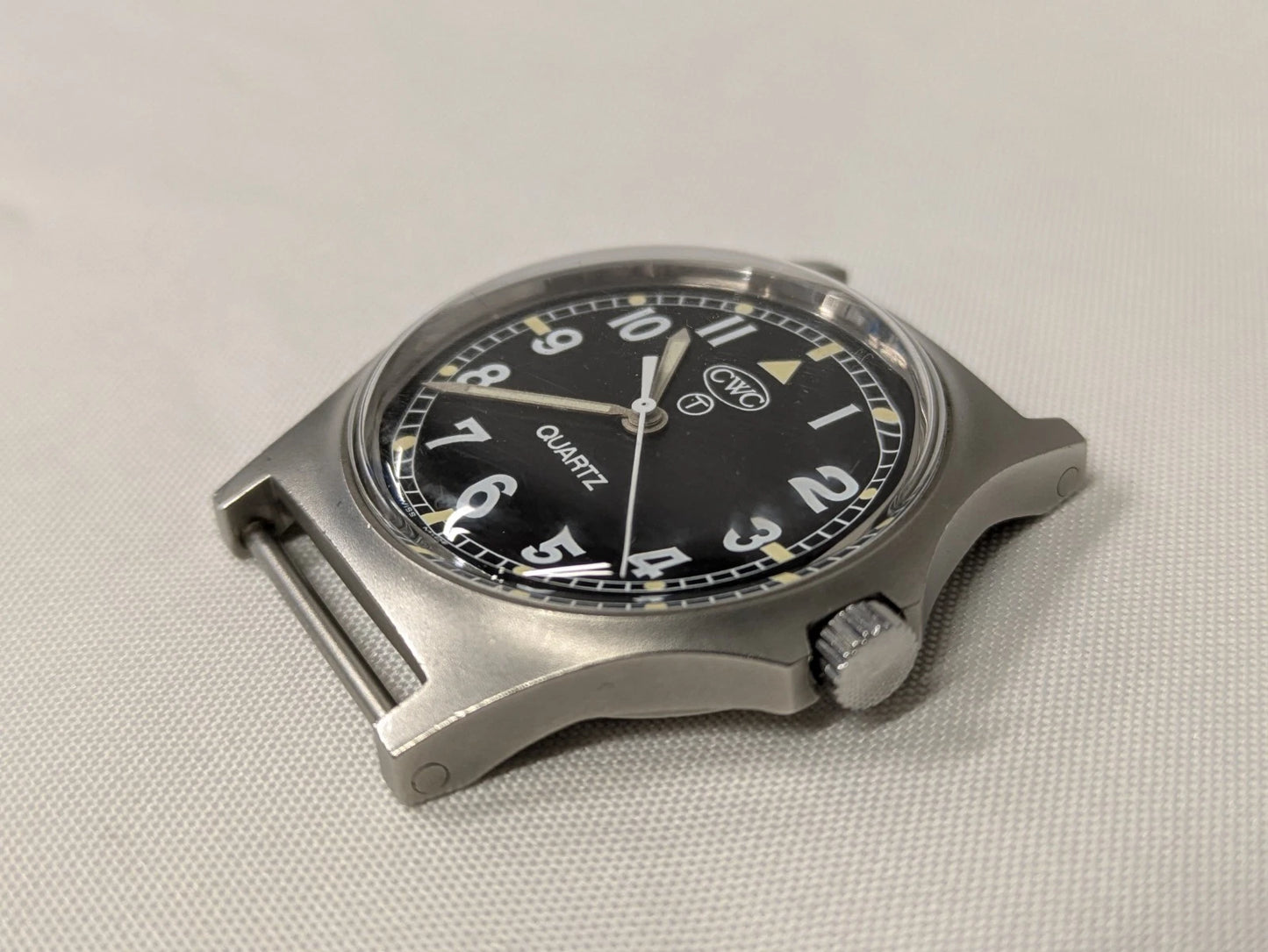 Royal Navy G10 CWC Watch - Dated 1990
