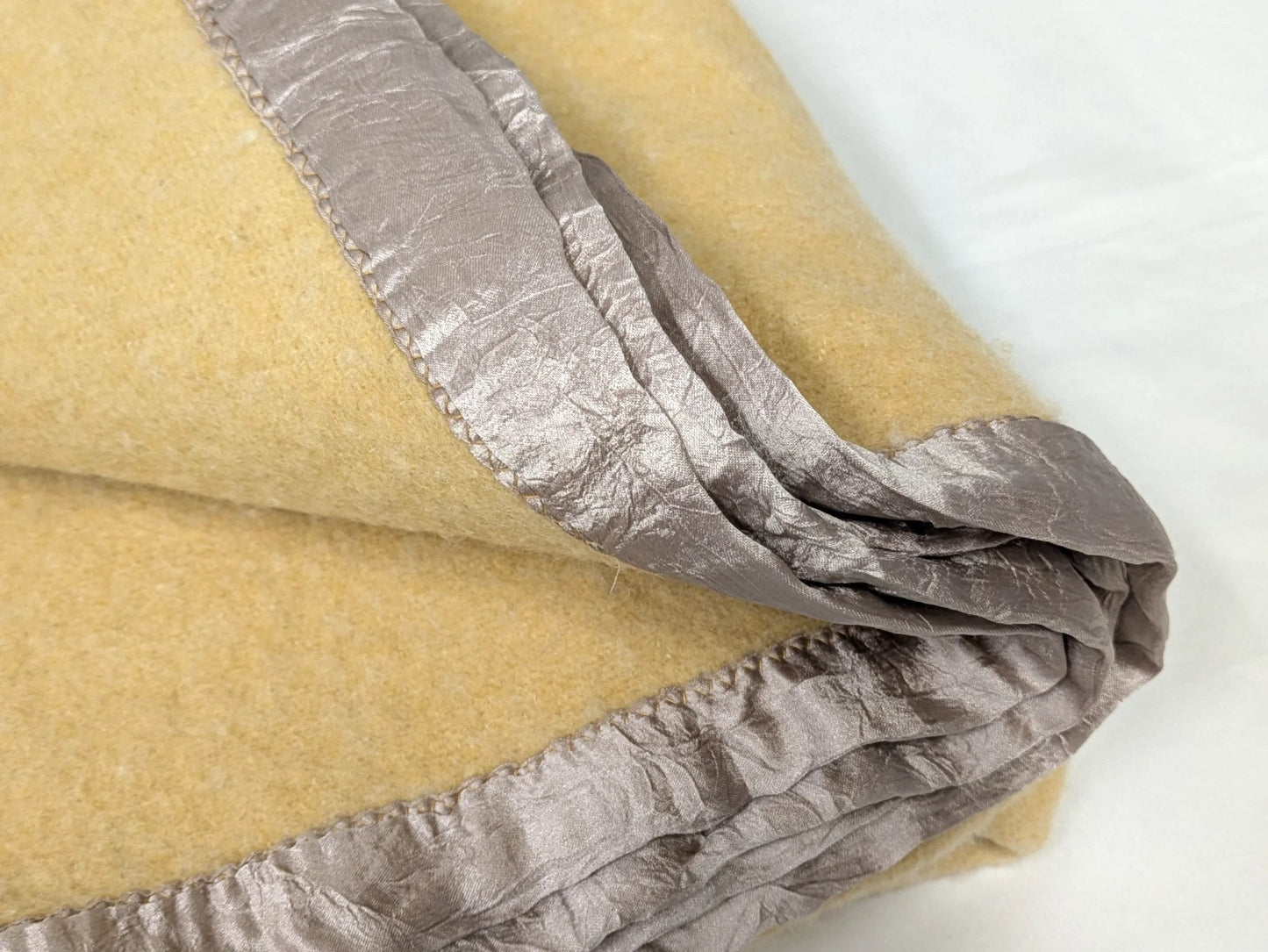 British Army Vintage Wool Thick Woolen Blanket 1.7m x 1.4m