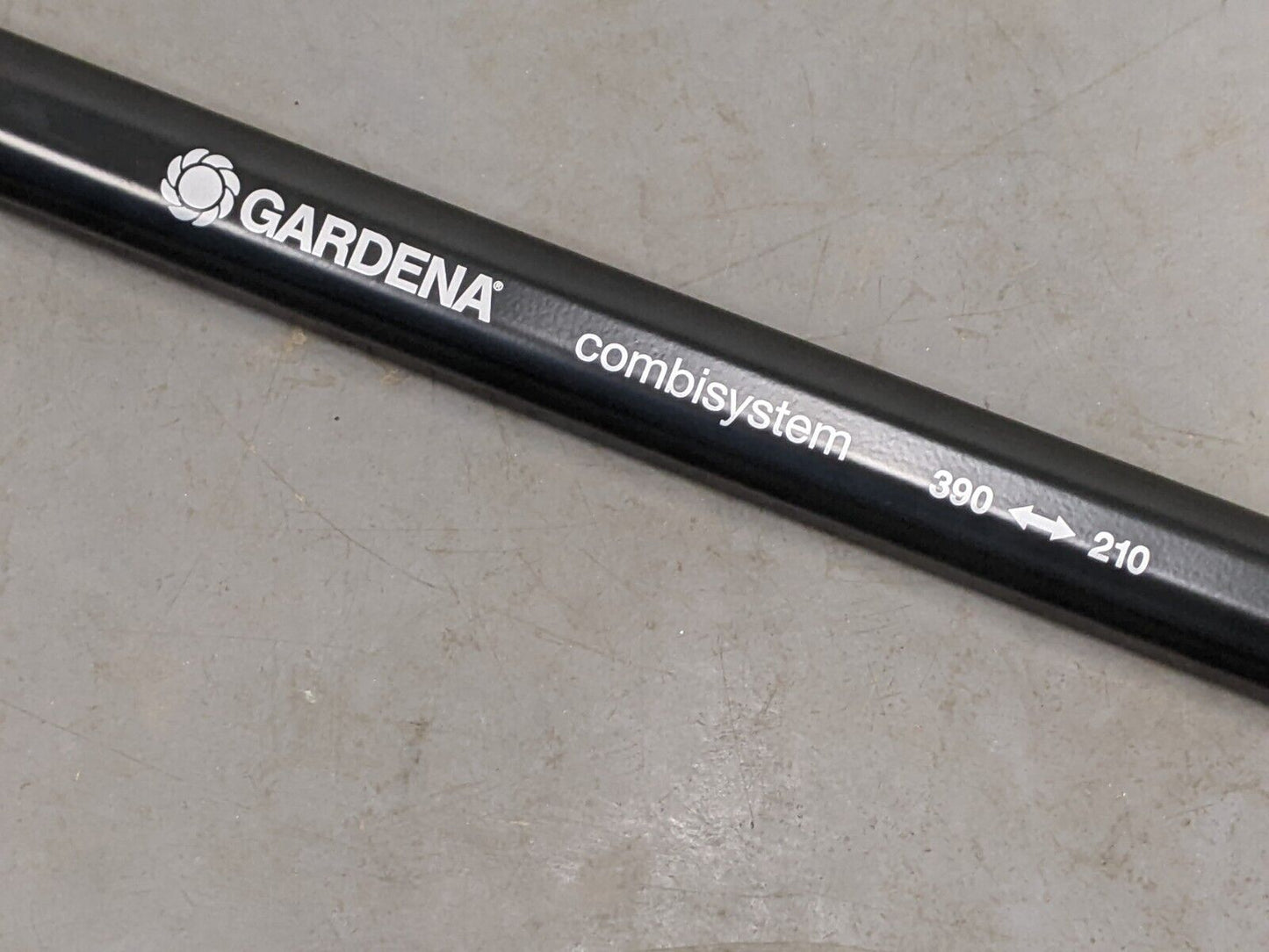 3.9m Gardena Combisystem Long Telescopic Handle 210cm-390 cm