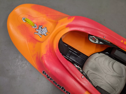 Pyranha S6F 193 Kayak