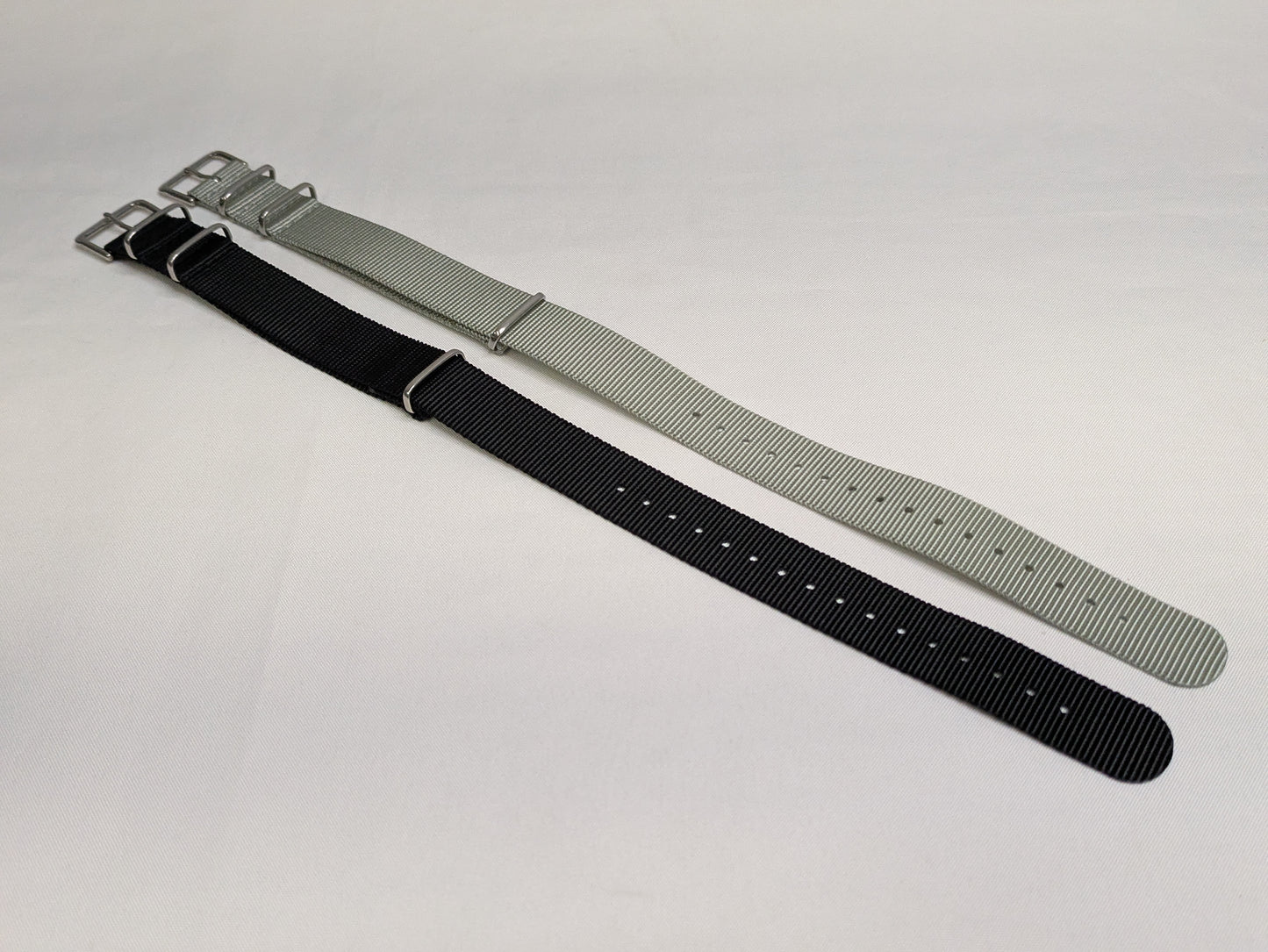 MWC W10 1970s Pattern General Service 24 Jewel Automatic Military Watch