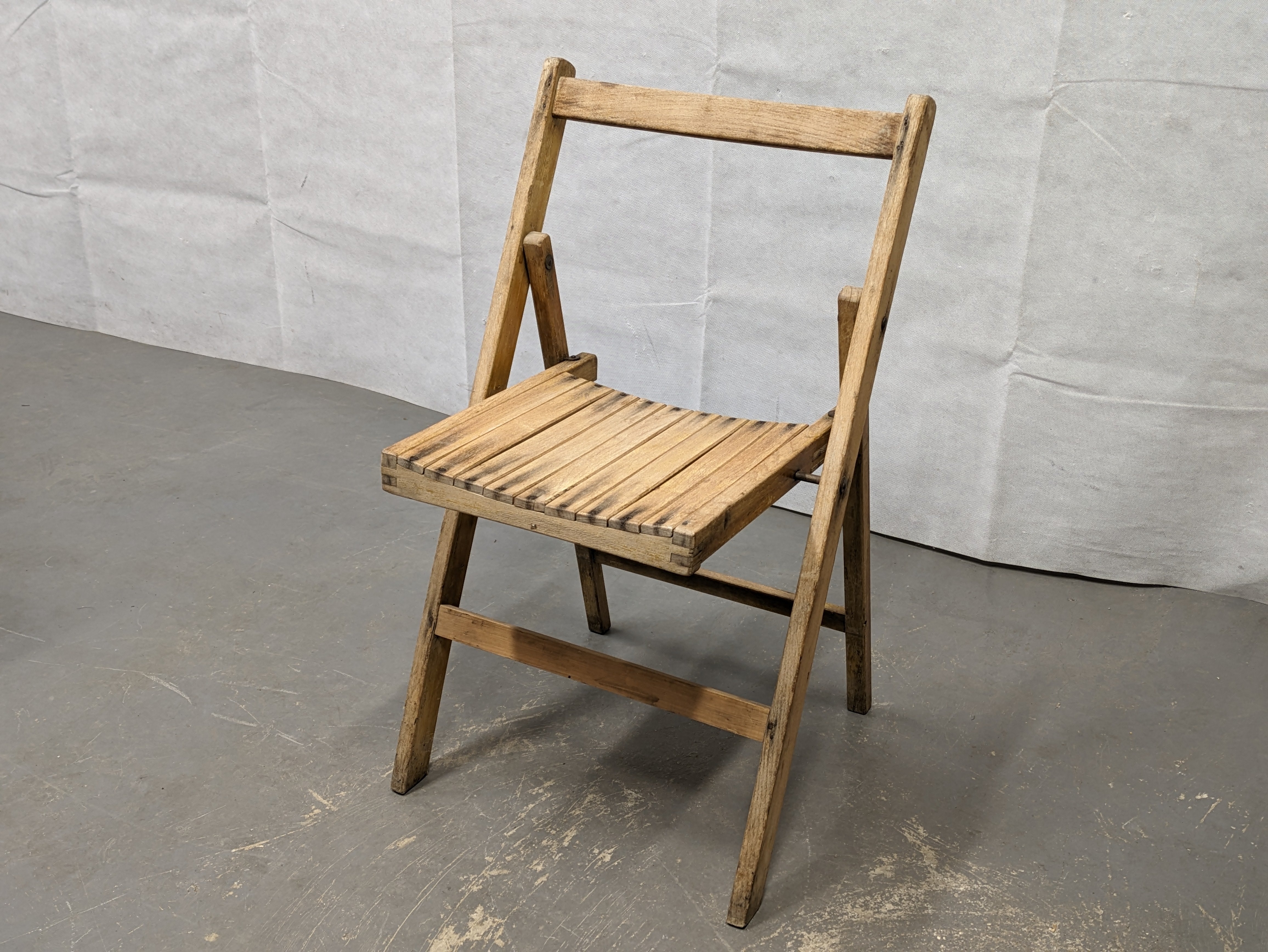 Vintage War Department Folding Wooden Slat Beech Chair | Healys Army –  Healys Outlet Store