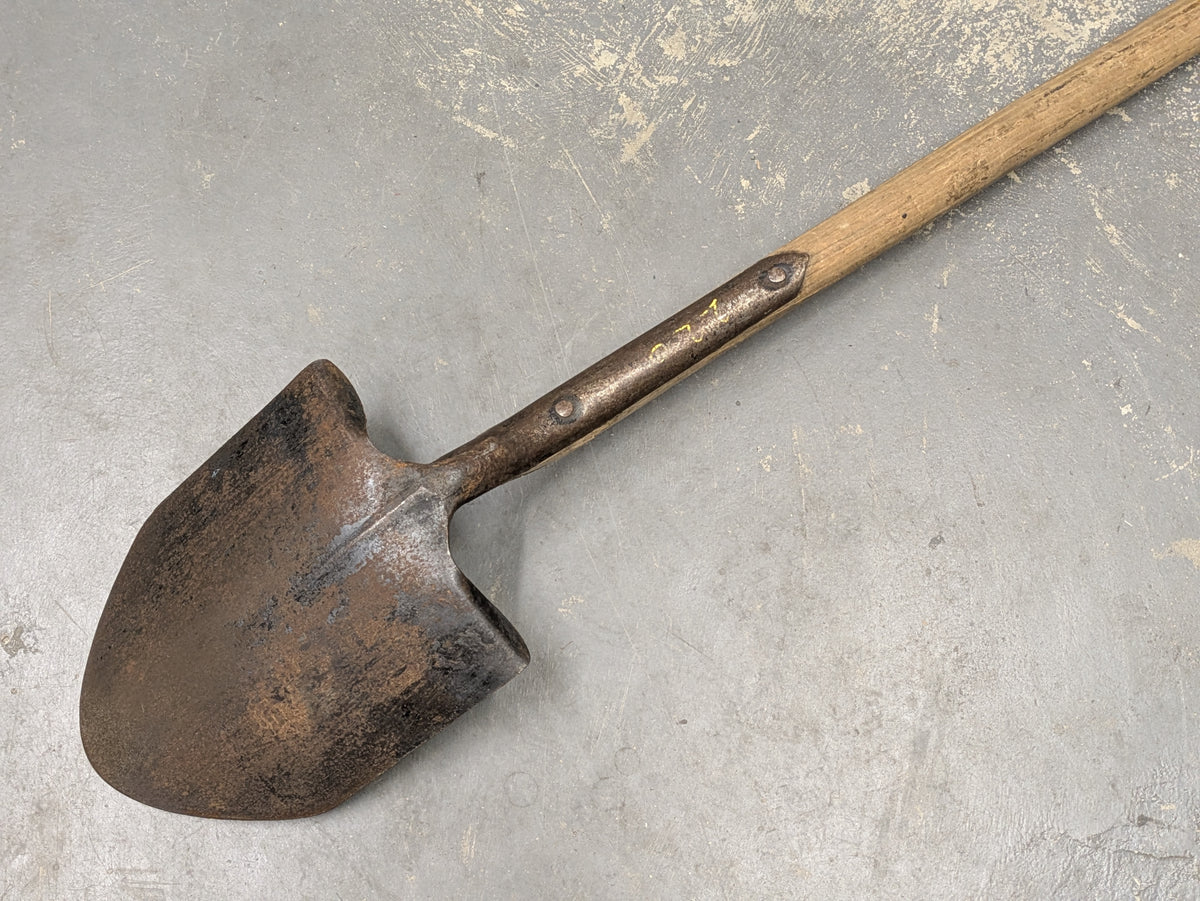 E&W Lucas Ltd 3 ft General Service Shovel - Dated 1954