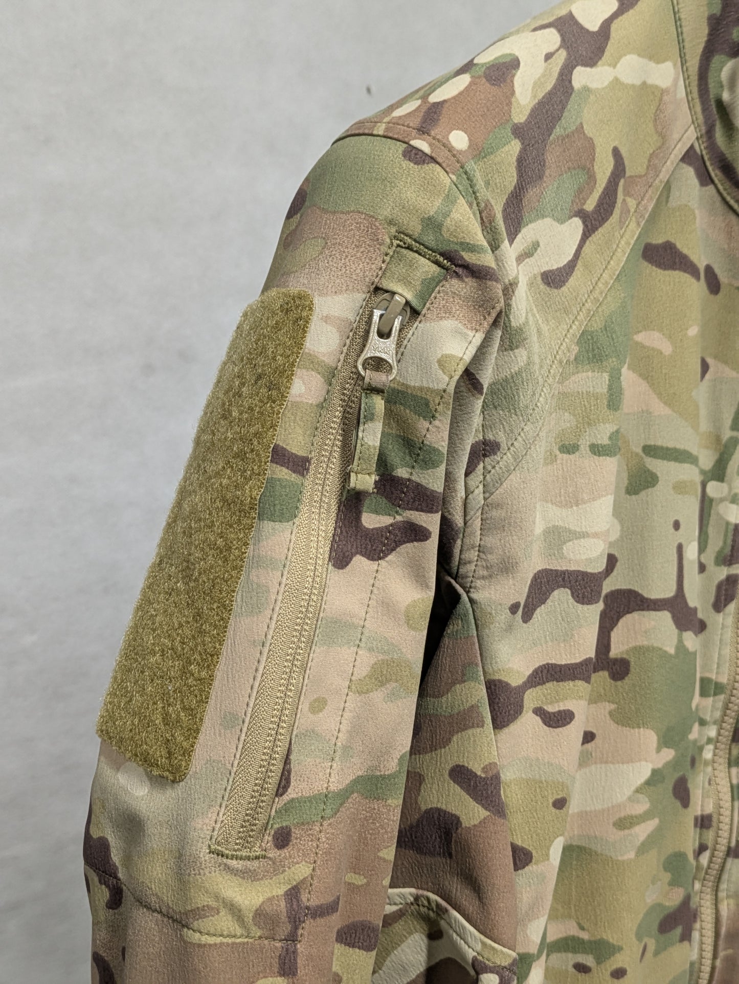 Crye Precision Multicam NSPA Fieldshell 2 Soft Shell Jacket - Medium