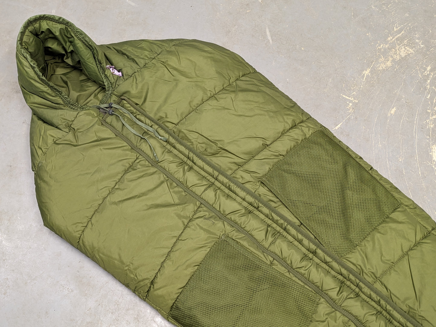 Arctic Extreme Cold Weather Sleeping Bag - Dated 2001