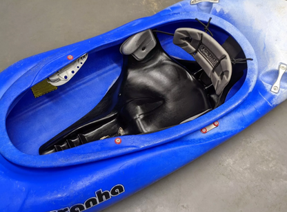 Pyranha H3 235 Kayak