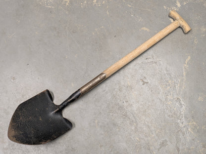 Spear & Jackson 3 ft General Service Shovel - Dated 1987