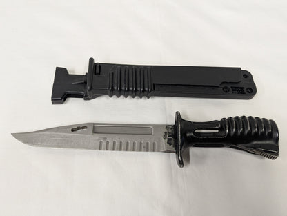 British Army L3A1 Bayonet for SA80 Rifle with Black Plastic Bayonet Frog and MTP PLCE Scabbard