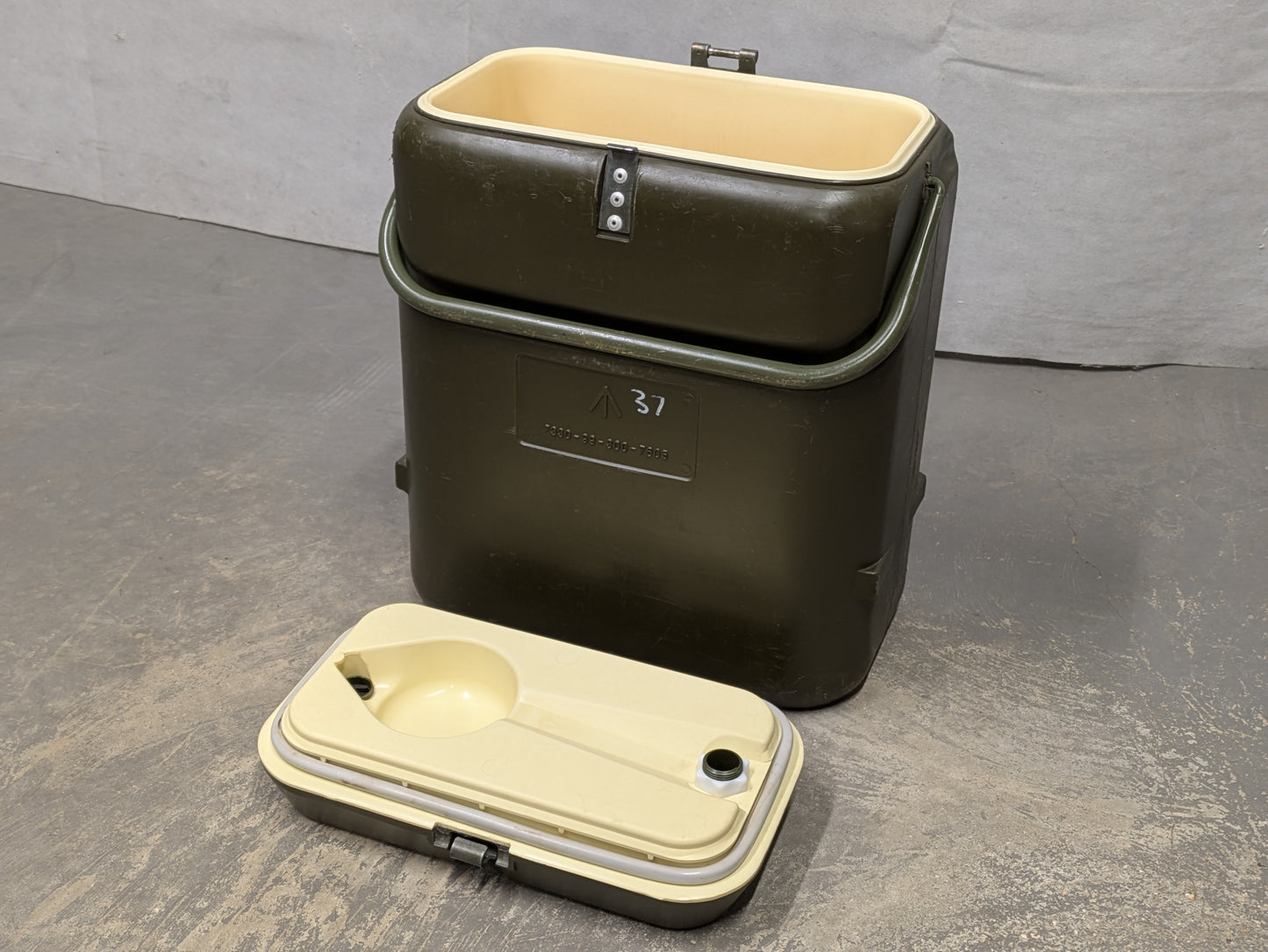 Norwegian Food Container 18L Insulated Hot Cold Food Drink Box