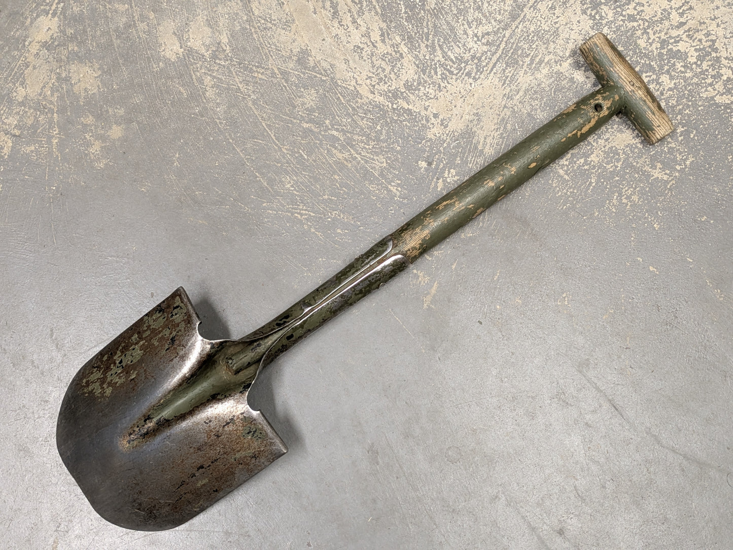 Spearwell General Service Infantry Short Shovel - Dated 1970