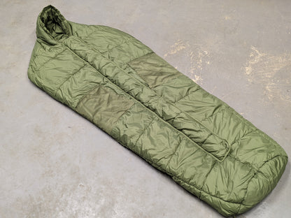 Arctic Extreme Cold Weather Sleeping Bag - Dated 2009