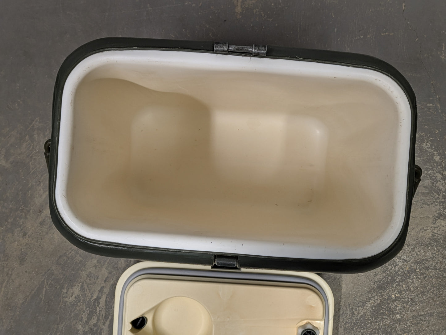 Norwegian Food Container 18L Insulated Hot Cold Food Drink Box