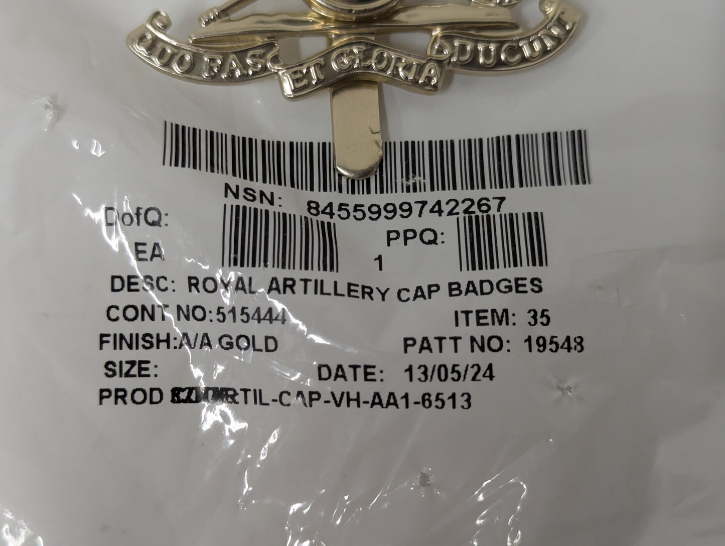 Royal Artillery Queens Crown Cap Badge - Small