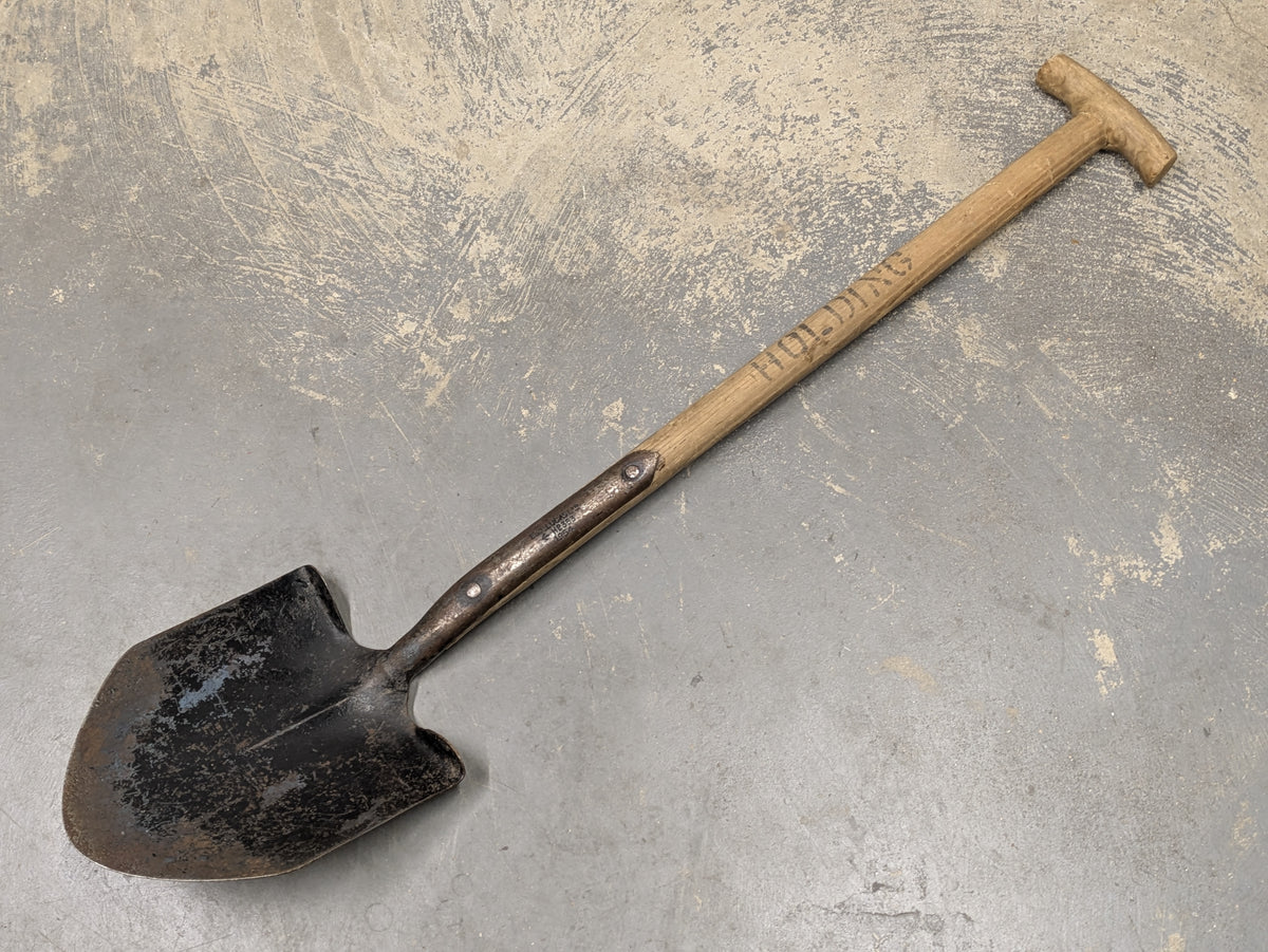 E&W Lucas Ltd 3 ft General Service Shovel - Dated 1954