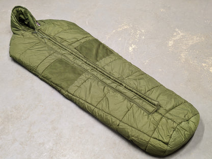 Arctic Extreme Cold Weather Sleeping Bag - Dated 2001