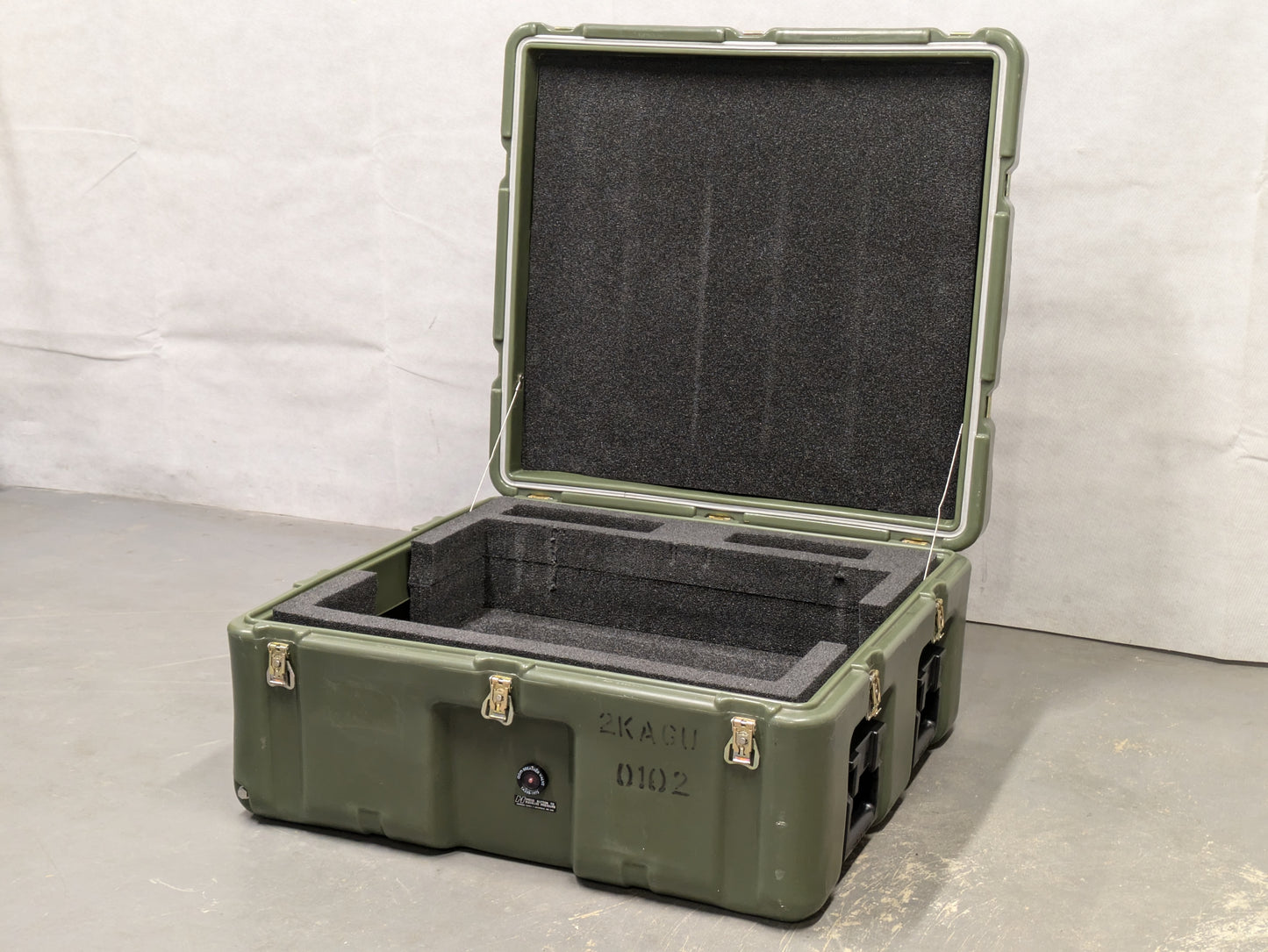 Hardigg Equipment Flight Storage Wheeled Case Box Pelican Peli