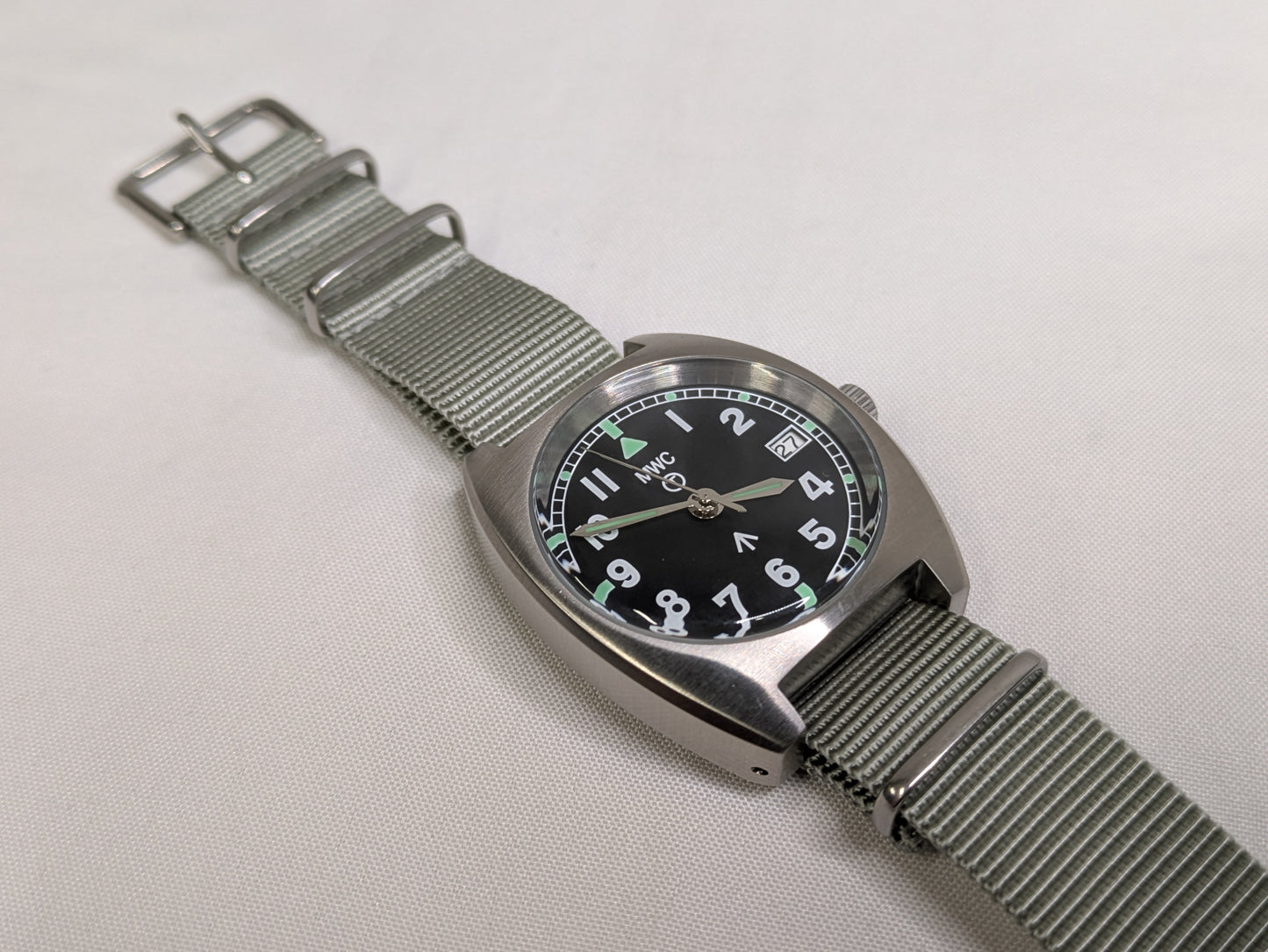 MWC W10 1970s Pattern General Service 24 Jewel Automatic Military Watch