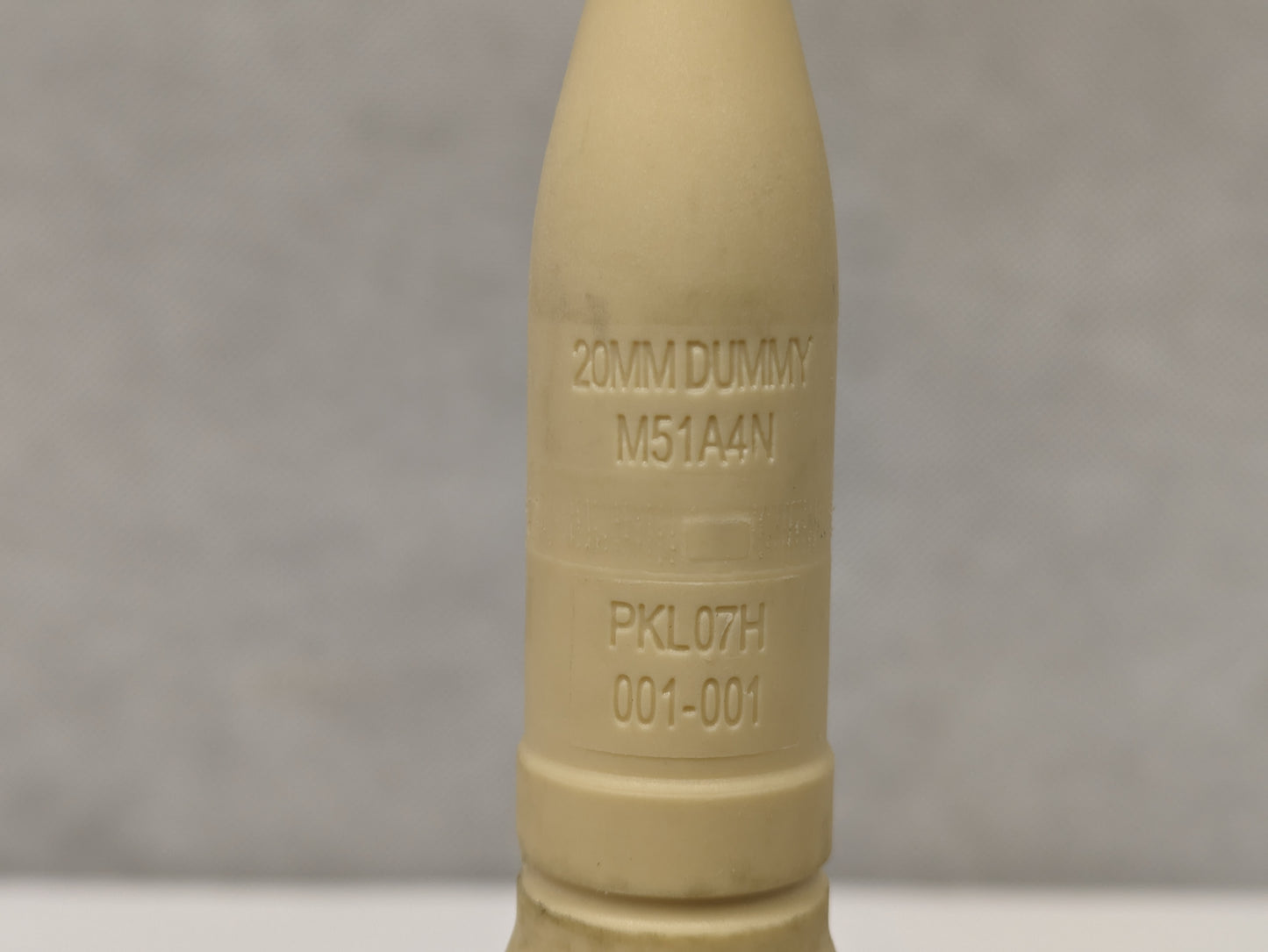 US Army 20mm M51A4N Plastic Dummy Round Cartridge Bullet with Link