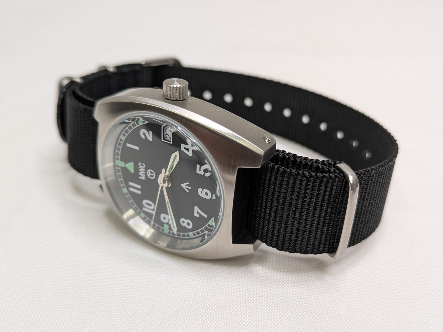 MWC W10 1970s Pattern General Service 24 Jewel Automatic Military Watch