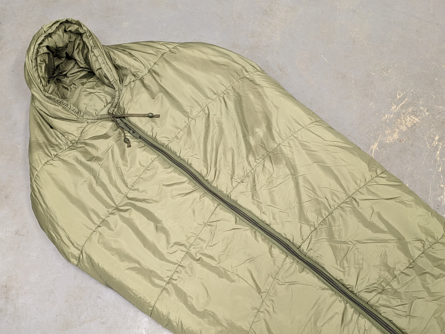 Arctic Extreme Cold Weather Sleeping Bag - Dated 2004