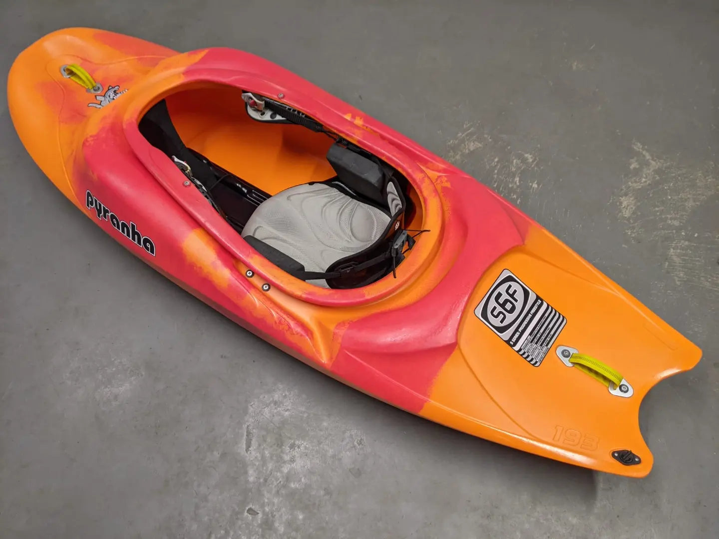 Pyranha S6F 193 Kayak