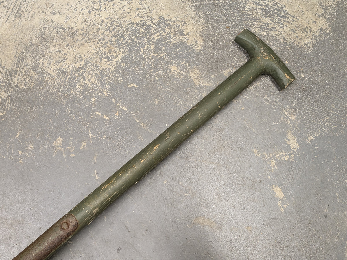 Bulldog 3 ft General Service Shovel - Dated 1985