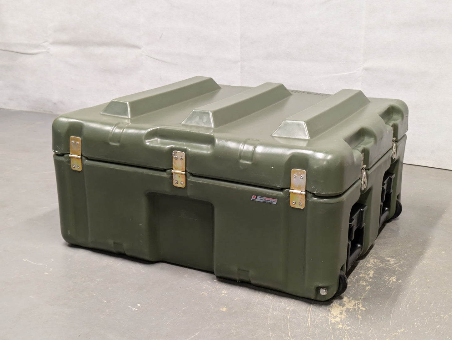 Hardigg Equipment Flight Storage Wheeled Case Box Pelican Peli