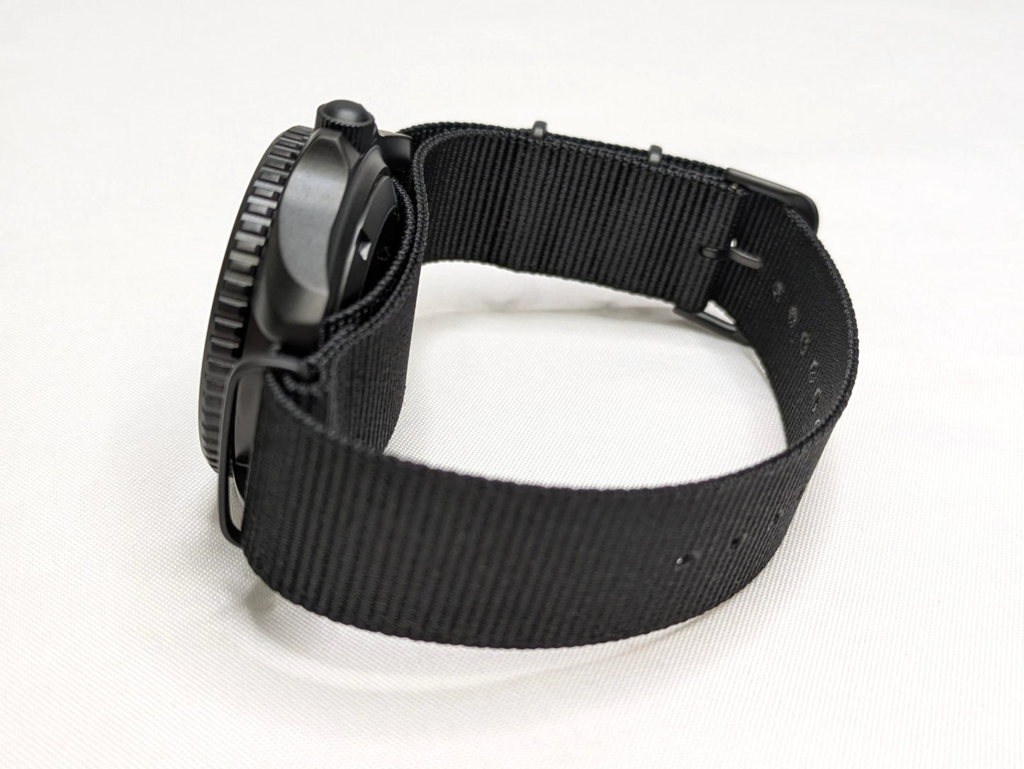 MWC 300M PVD Quartz Military Divers Watch NSN 6645-99-969-5589