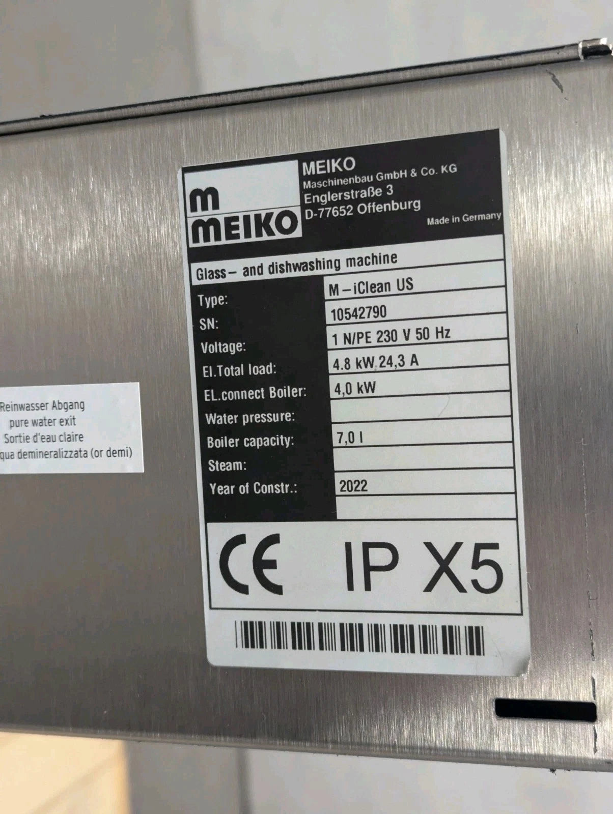 Meiko M-iClean US Undercounter Front Loading Dishwasher Commercial Catering