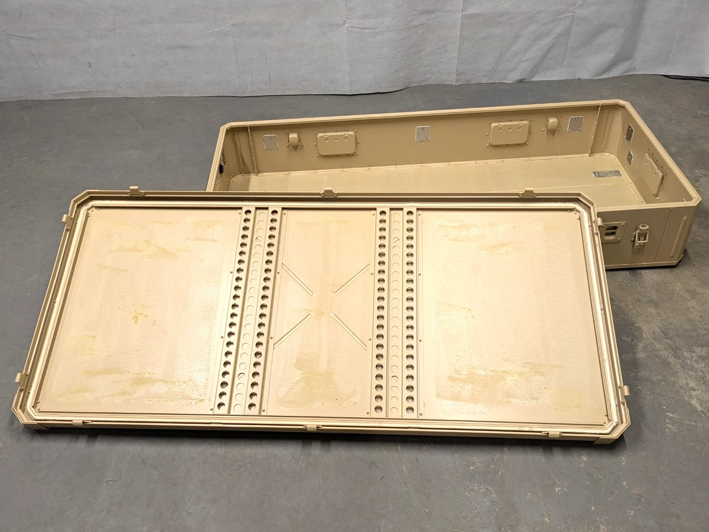 Aluminium Lockable Transport Equipment Flight Storage Wheeled Case Box