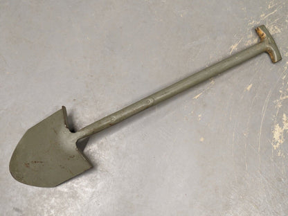 Bulldog 3 ft General Service Shovel - Dated 1985