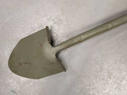 Bulldog 3 ft General Service Shovel - Dated 1985