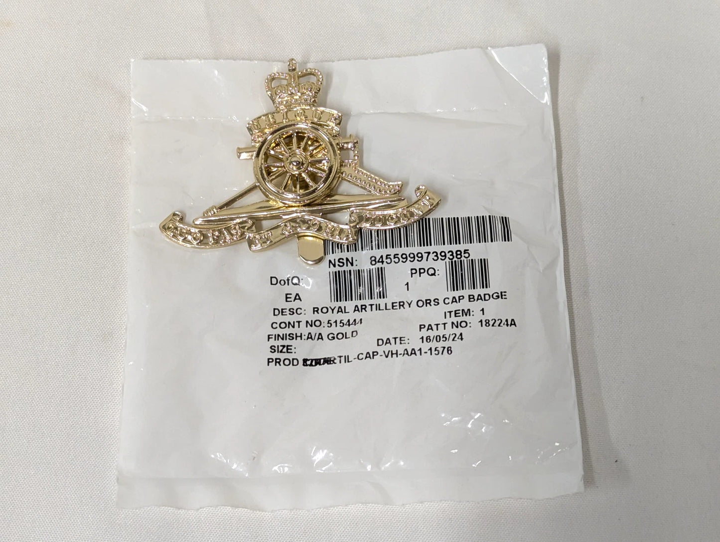 Royal Artillery Queens Crown Cap Badge - Large