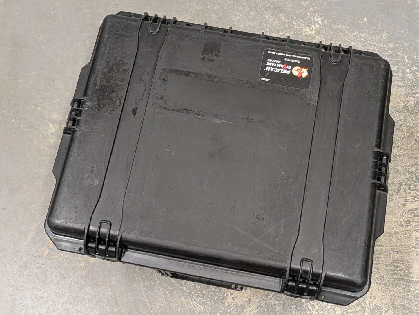 Peli iM2750 Protector Pelican Storm Case Travel Flight Equipment Box on Wheels