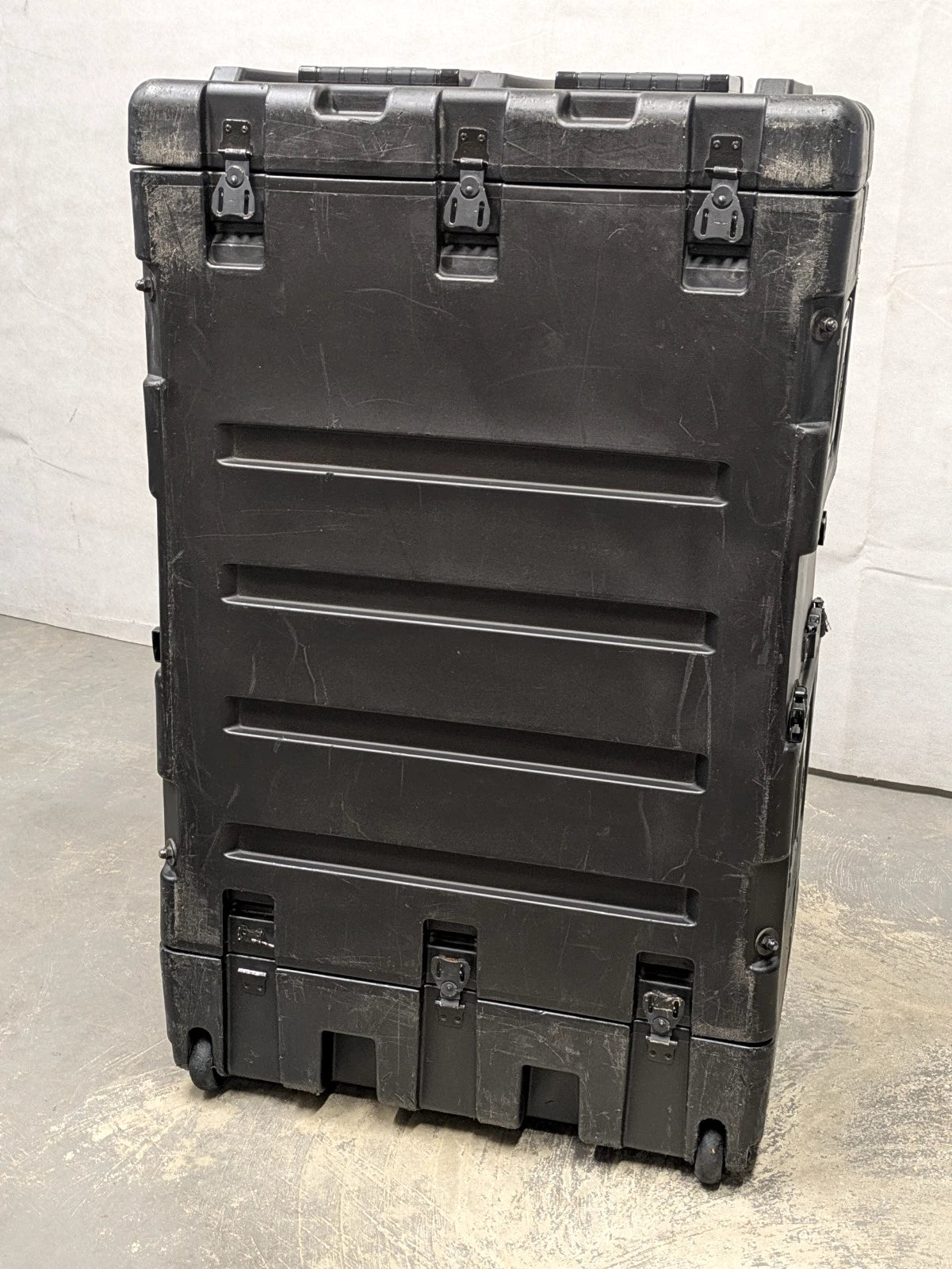 SKB 19" 5U Wheeled Double End Rack Mount Case Box