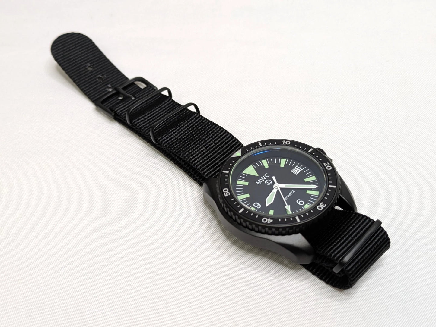 MWC 300M PVD Quartz Military Divers Watch NSN 6645-99-969-5589
