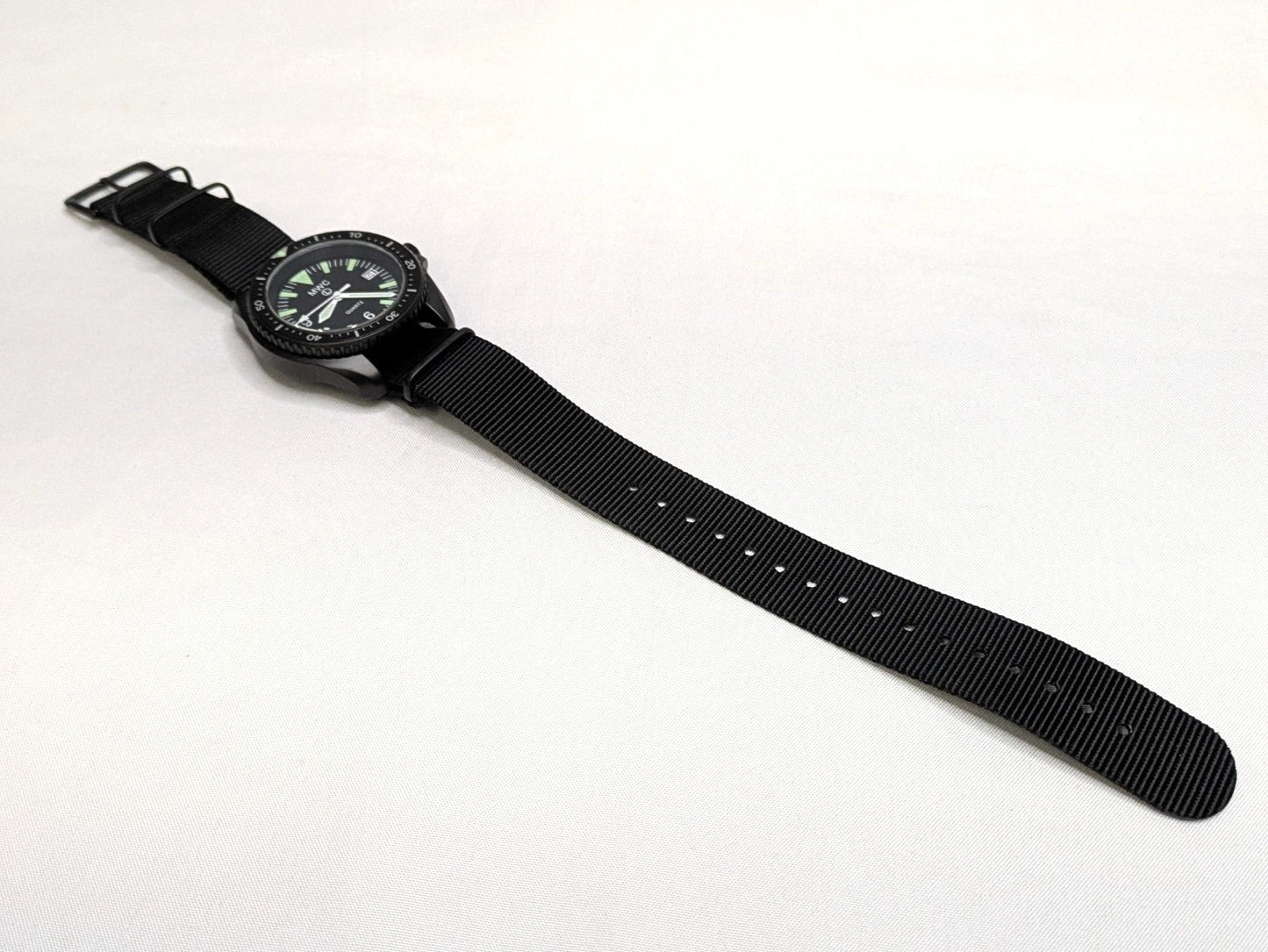 MWC 300M PVD Quartz Military Divers Watch NSN 6645-99-969-5589