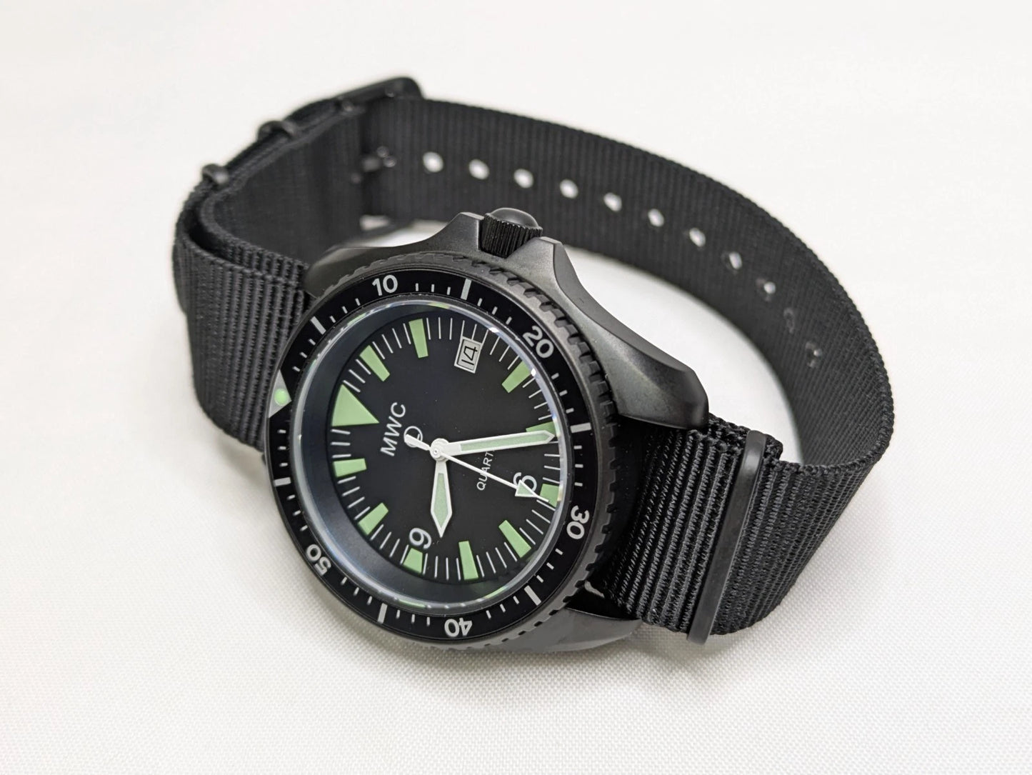 MWC 300M PVD Quartz Military Divers Watch NSN 6645-99-969-5589