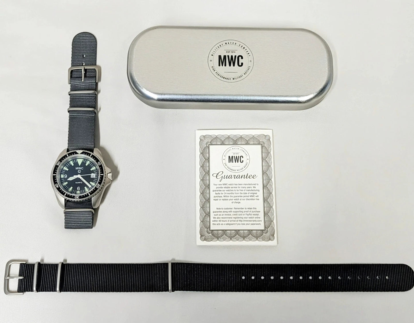 MWC 300M Quartz Military Stainless Steel Divers Watch NSN 6645-99-157-3496