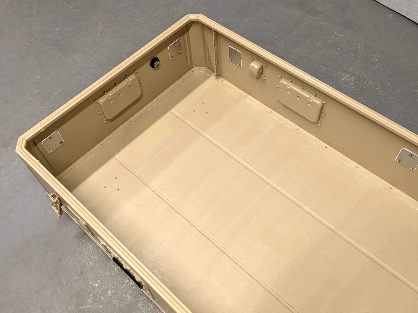 Aluminium Lockable Transport Equipment Flight Storage Wheeled Case Box